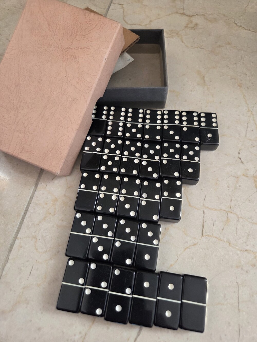 Bakklite Classic Black Domino Set with White Pips